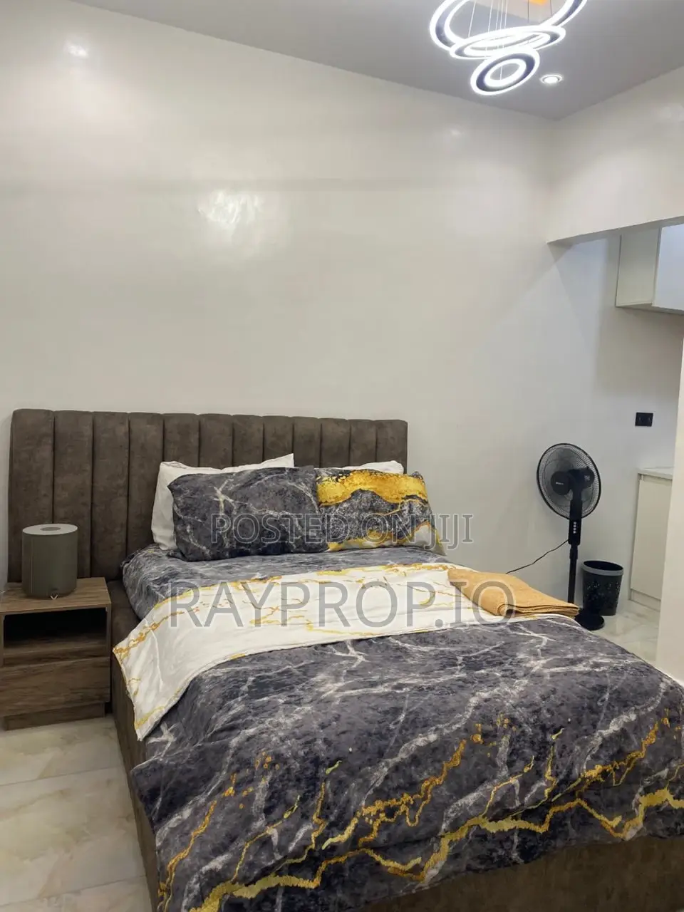 561110pl - Studio Shortlet in Yaba in Sabo / Yaba