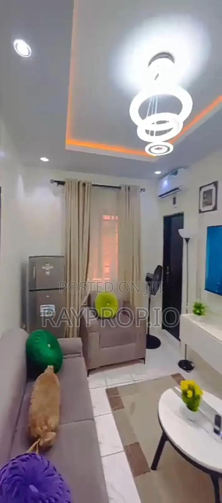 530809pm -- Cozy 1 Bedroom Shortlet in Yaba in Sabo / Yaba