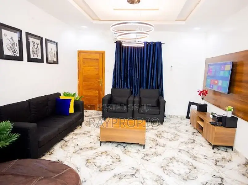 415918iw - 2 Bedroom Shortlet in Yaba in Sabo / Yaba