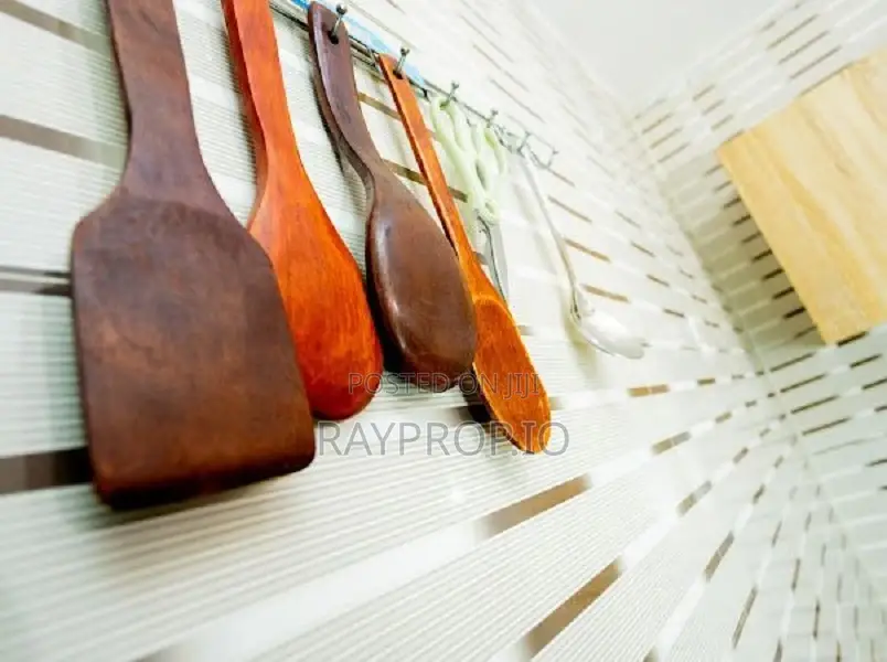 415918iw - 2 Bedroom Shortlet in Yaba in Sabo / Yaba