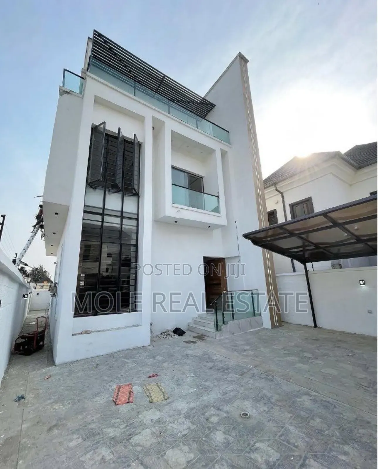 Furnished 4bdrm Duplex in Leki, Lekki for sale in Lekki