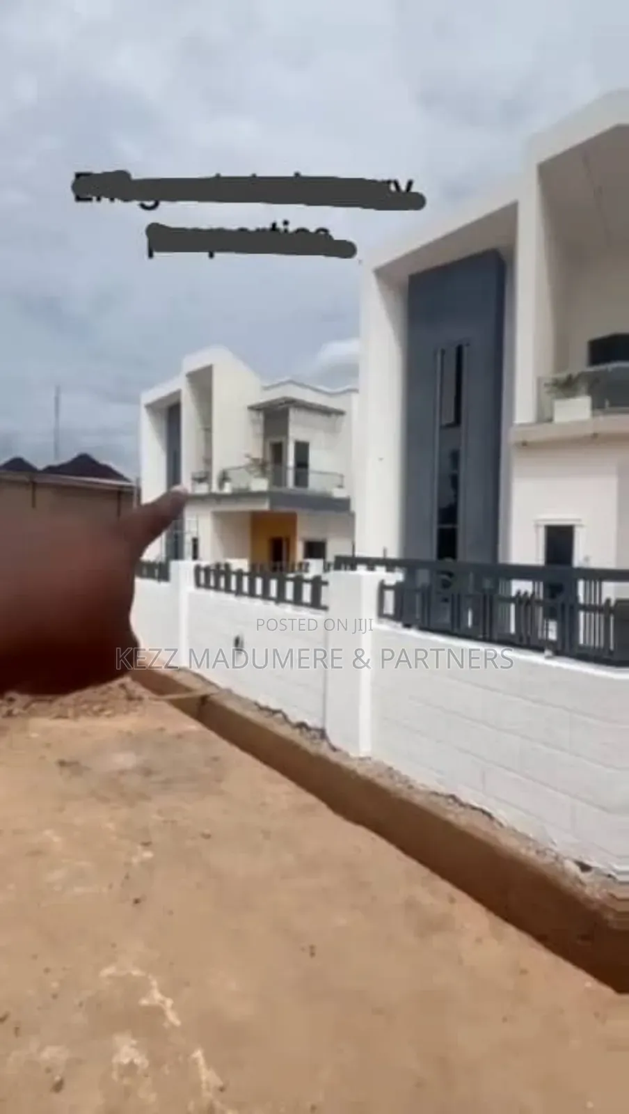 5bdrm Duplex in Independence Layout for sale in Enugu
