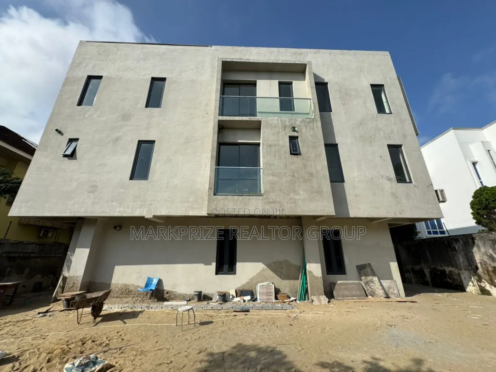 4bdrm Duplex in Banana Island Estate for sale in Banana Island