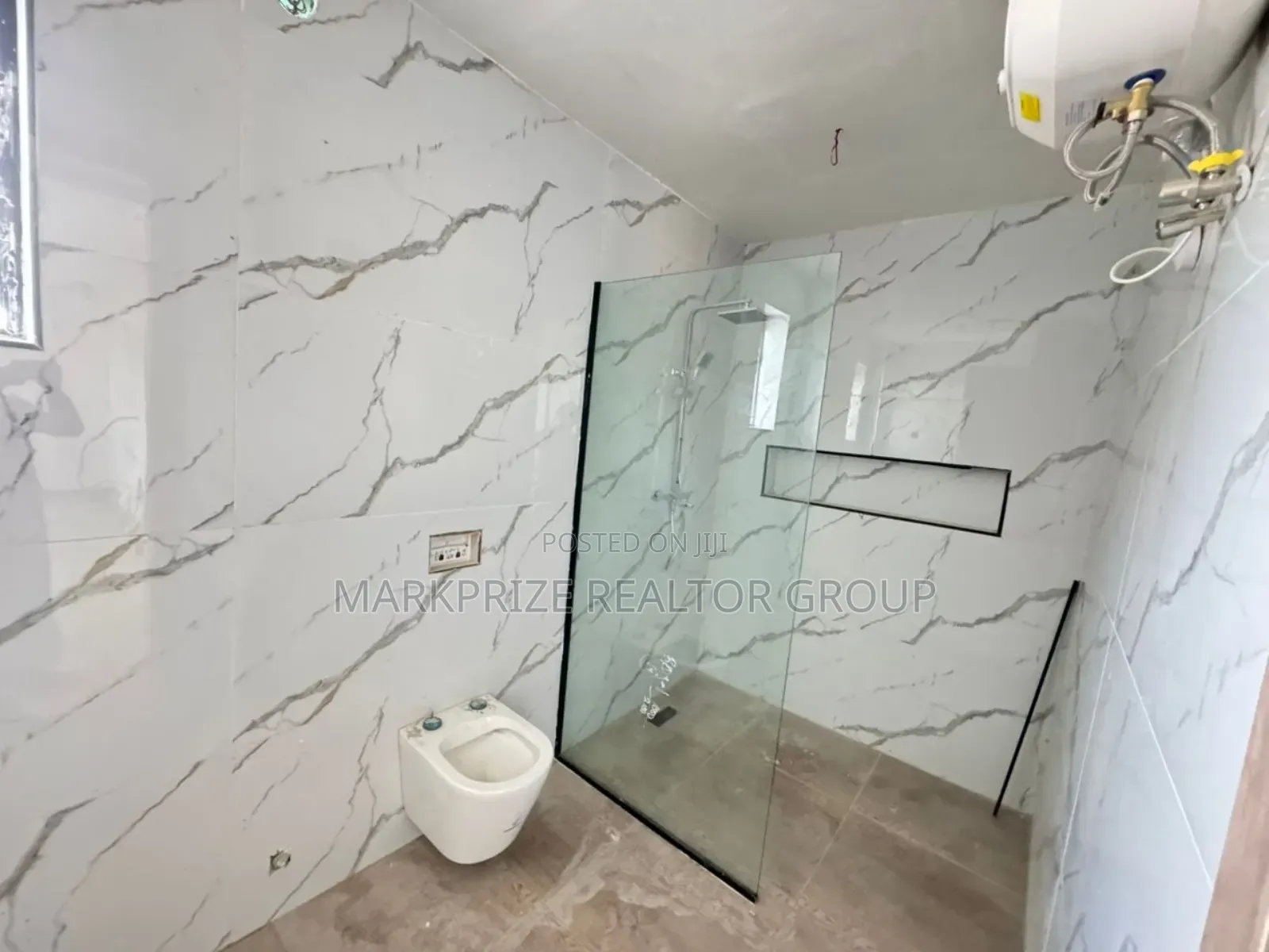 4bdrm Duplex in Banana Island Estate for sale in Banana Island