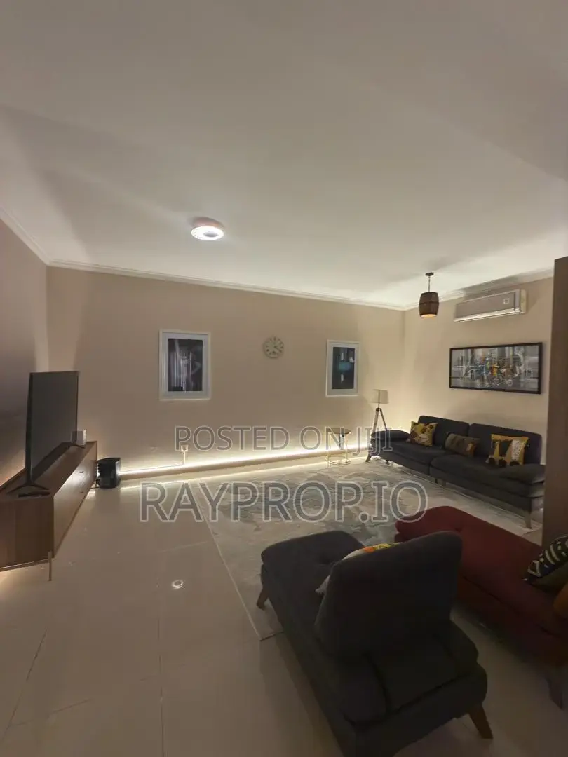 841648tf - 1 Bedroom Shortlet in Ikoyi in Falomo