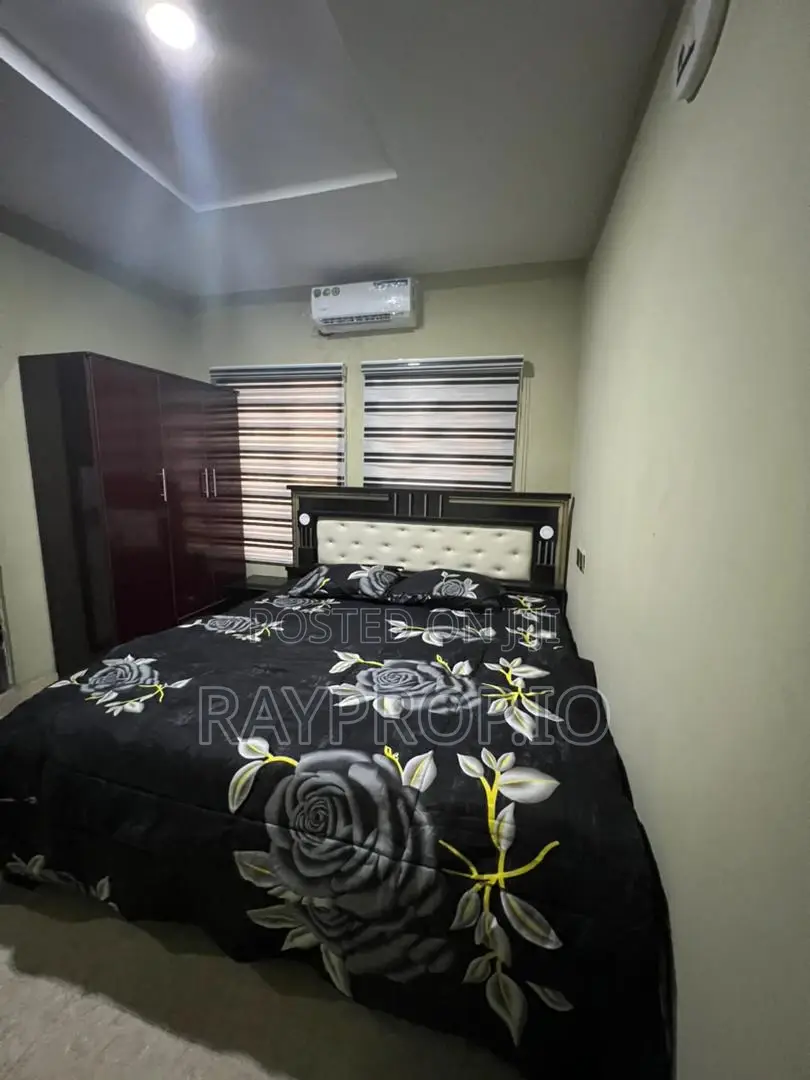931754fb - 2 Bedroom Shortlet in Ago Palace in Ago Palace