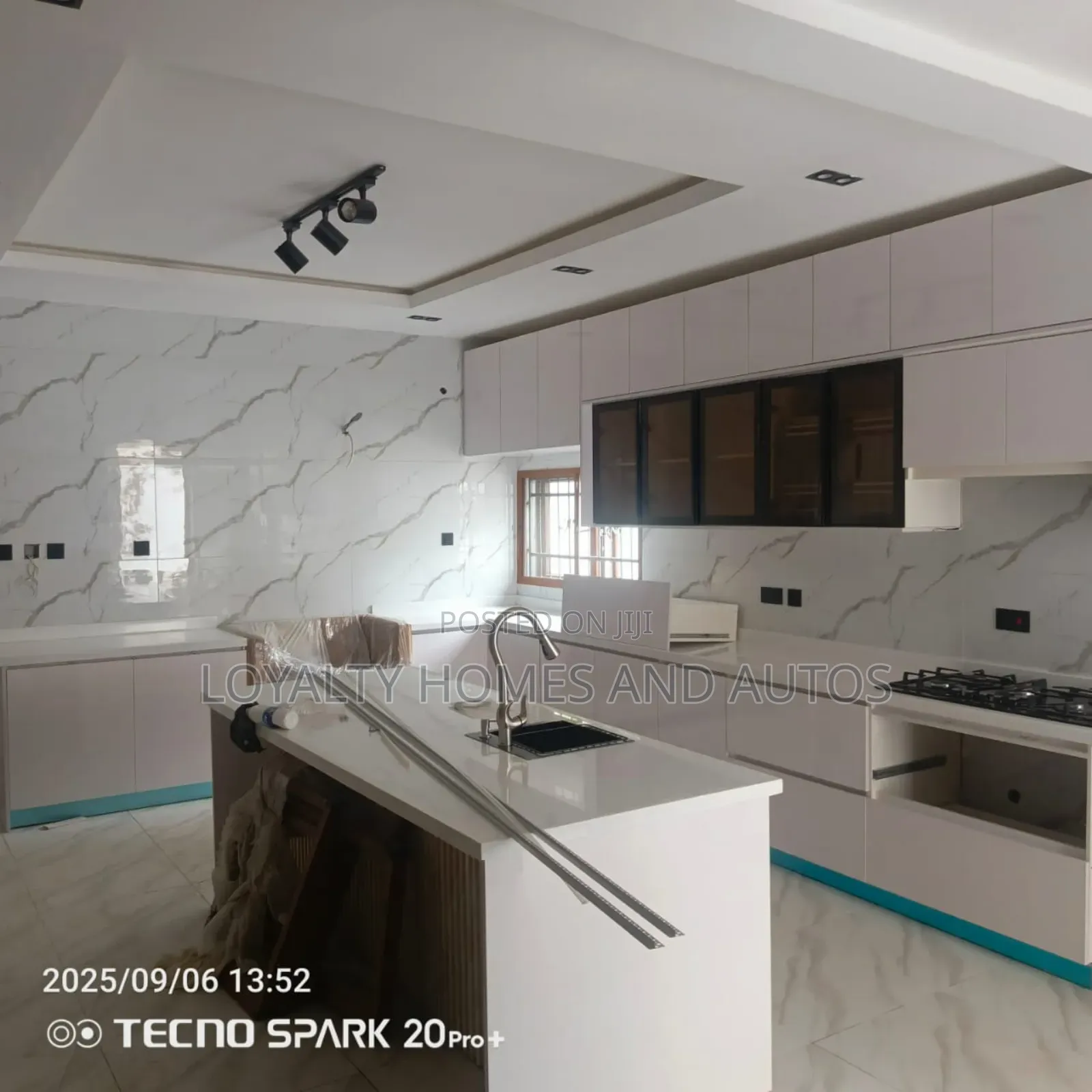 Furnished 6bdrm Duplex in Ikeja GRA for sale in Ikeja GRA