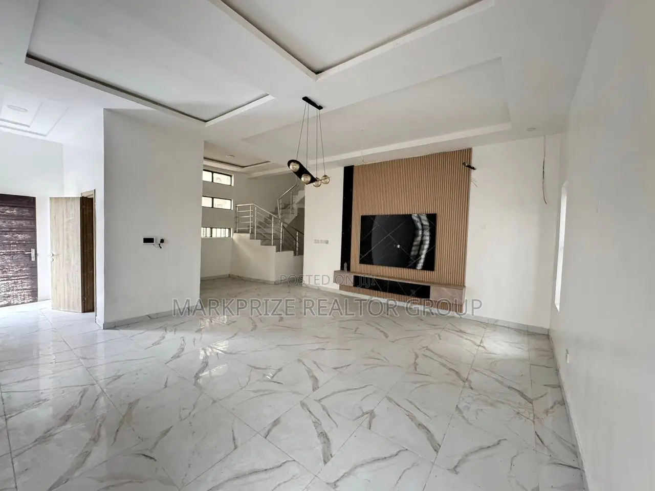 5bdrm Duplex in Chevron Lekki Lagos for sale in Chevron