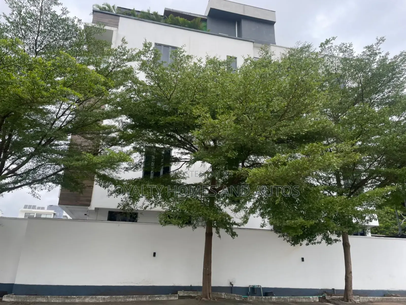 Furnished 5bdrm Duplex in Banana Island Estate for sale in Banana Island