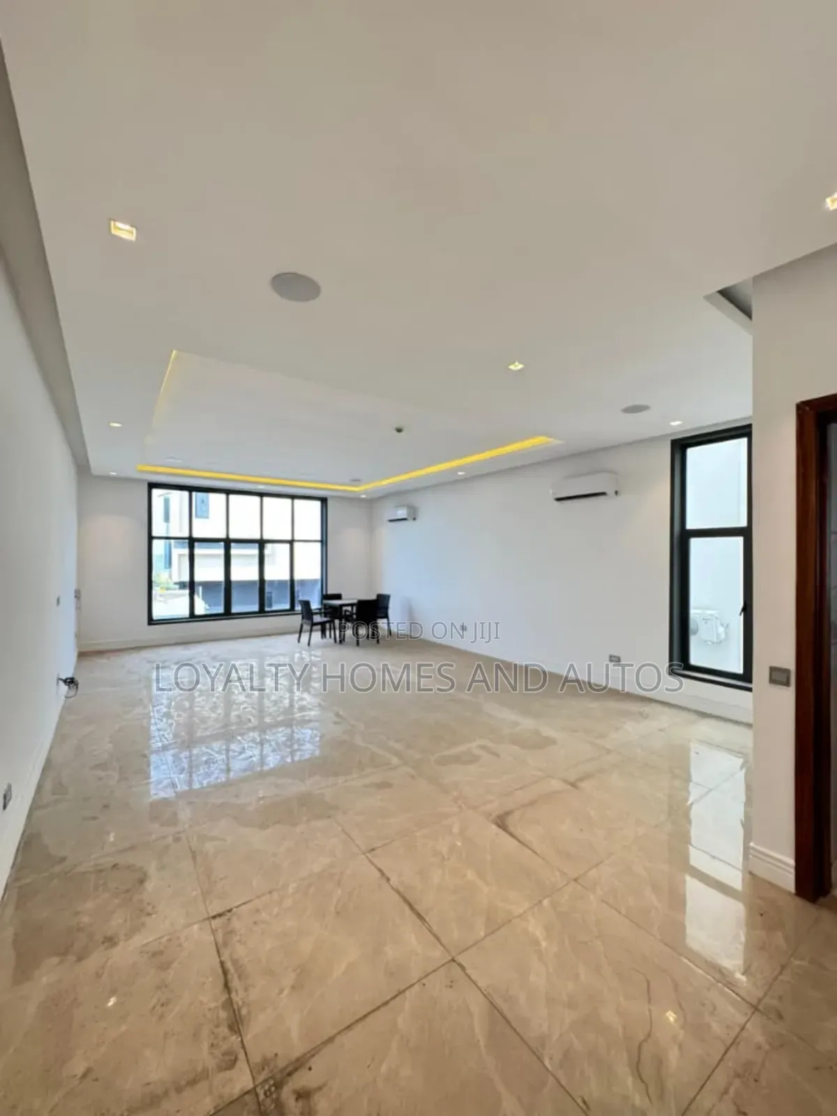 Furnished 5bdrm Duplex in Banana Island for sale in Banana Island