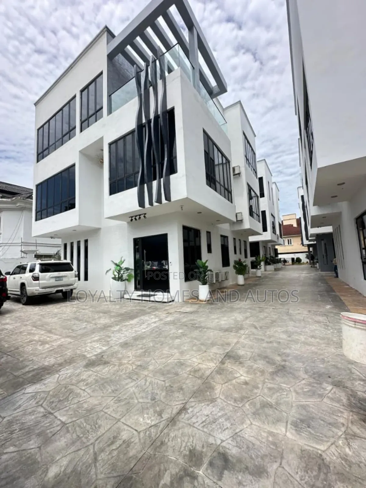 Furnished 5bdrm Duplex in Ikoyi for sale in Ikoyi