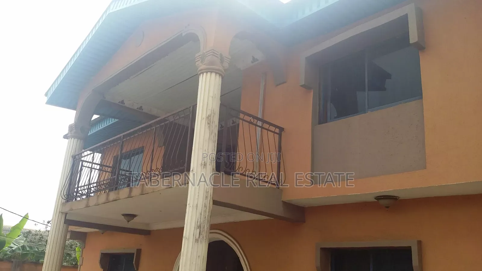 2bdrm Block of Flats in Eyita Ikorodu for rent in Ikorodu Garage