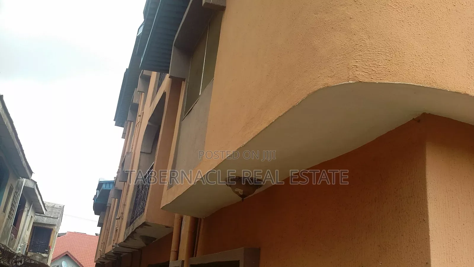 2bdrm Block of Flats in Eyita Ikorodu for rent in Ikorodu Garage