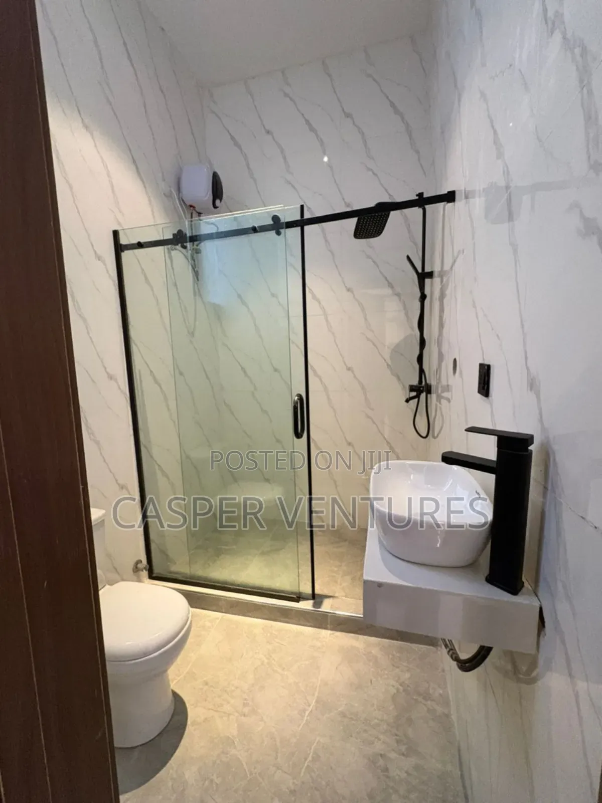 4bdrm Duplex in Lekki County, Ikota for sale in Ikota