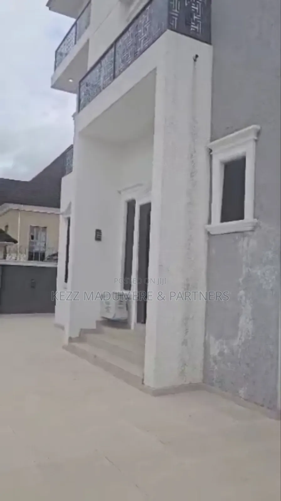 9bdrm Duplex in Udenwa Exclusive for sale in Owerri