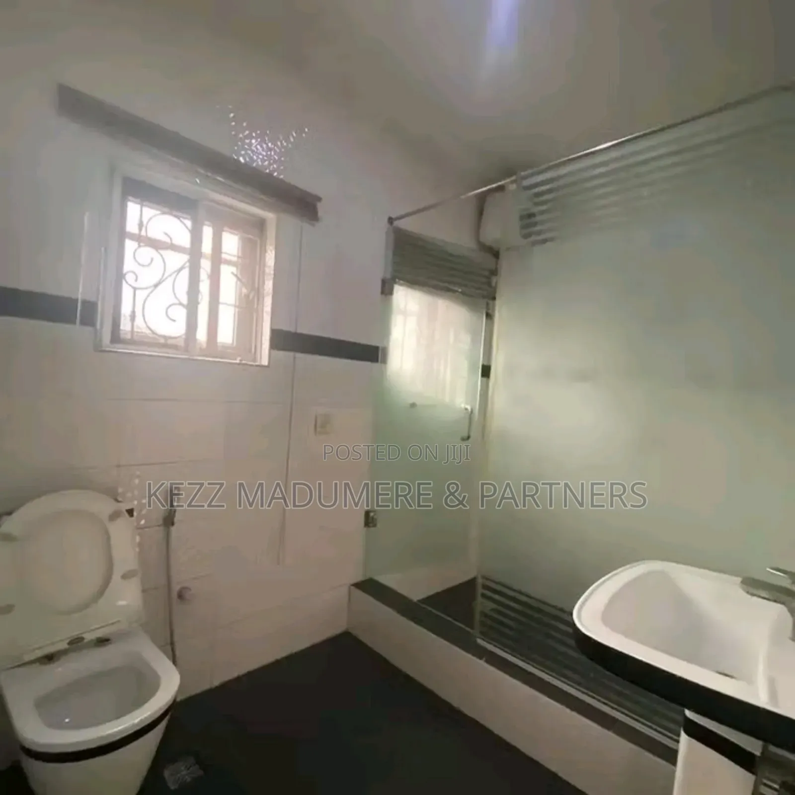 6bdrm Duplex in Woji , Port Harcourt for sale in Woji