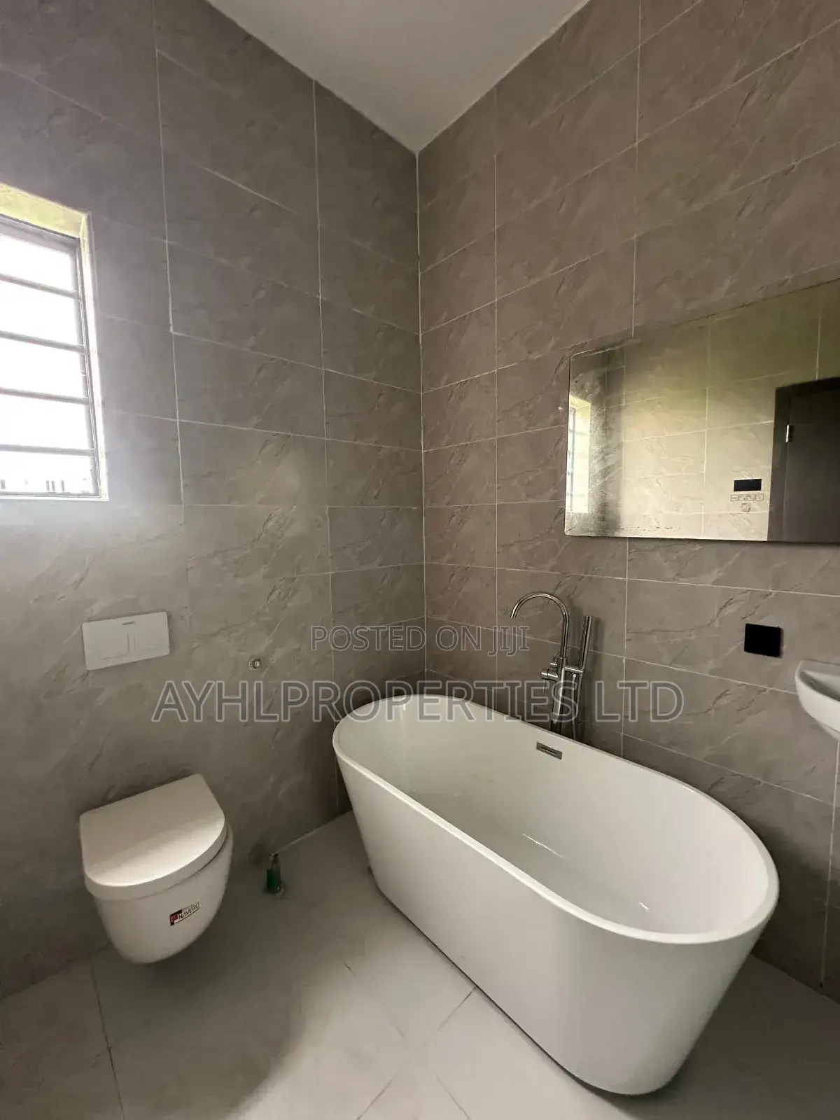 5bdrm Duplex in Private Property, Old Ikoyi for sale in Old Ikoyi