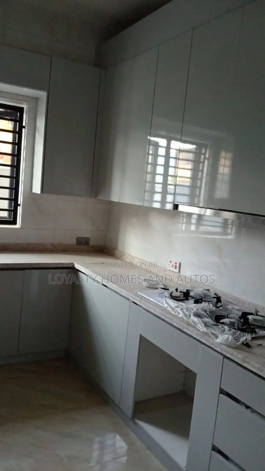 Furnished 4bdrm Duplex in Adeniran Ogunsanya for sale in Adeniran Ogunsanya