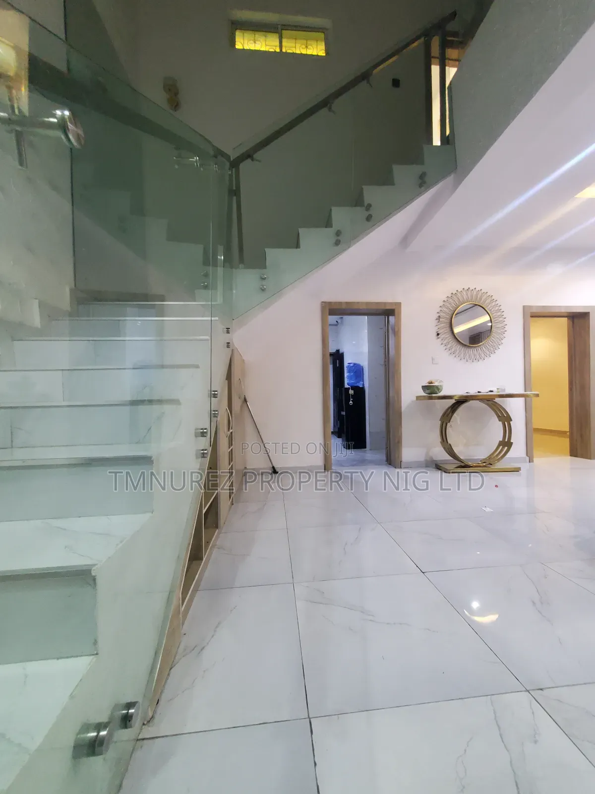 4bdrm Duplex in Chevron Estate for rent in Chevron