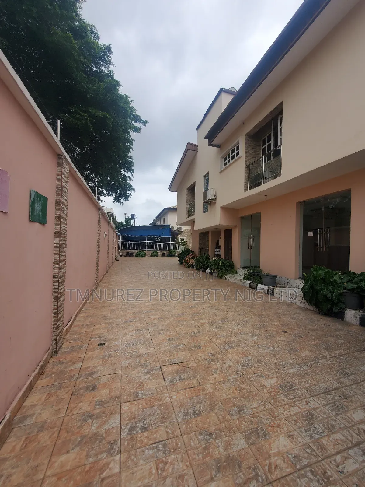 Hotel for Rent Inside Pekki Phase1 in Lekki Phase 1
