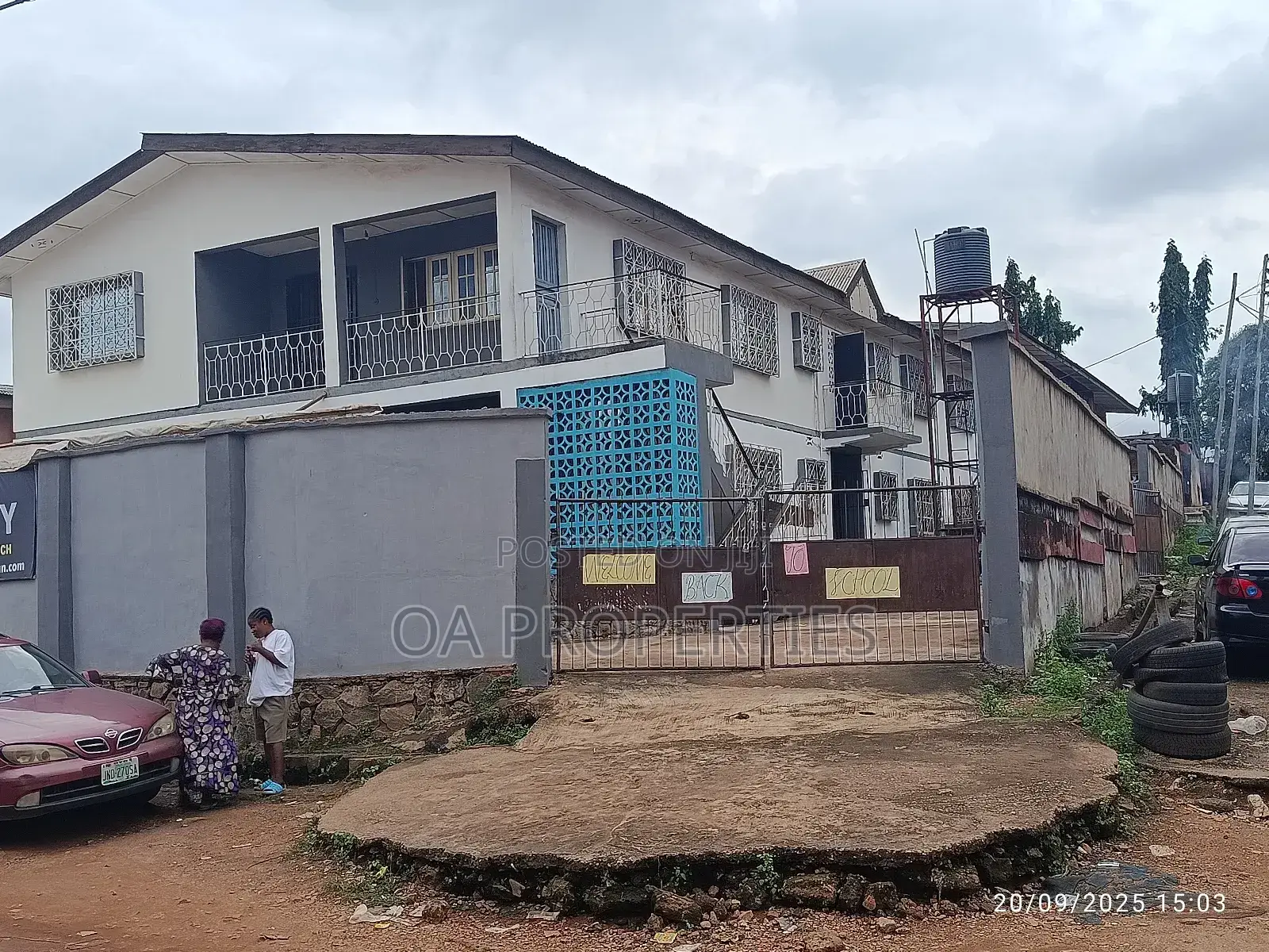 3bdrm Block of Flats in Irepodun, Off for sale in Ibadan