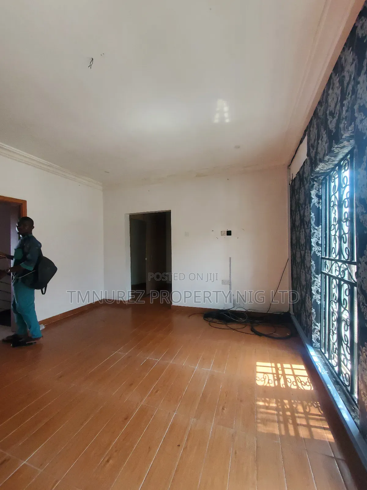 Studio Apartment in Chevron Estate for rent in Chevron