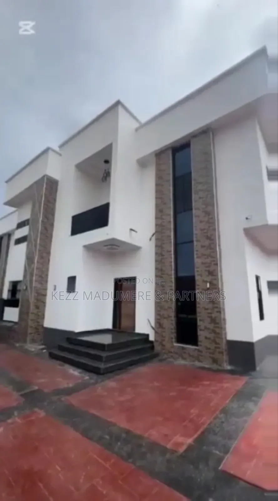 5bdrm Duplex in Helium Estate , for sale in Enugu