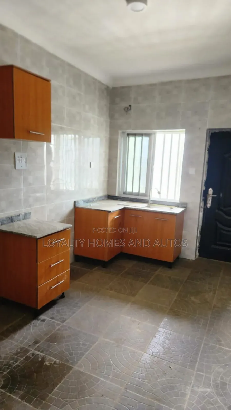 3bdrm Block of Flats in Gbagada Lagos for sale in Gbagada
