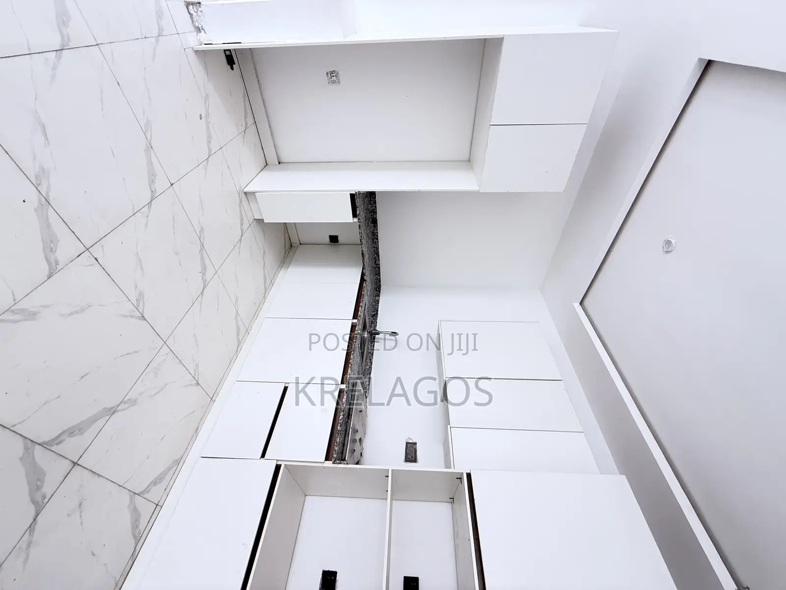 2bdrm Apartment in Ikate for sale in Ikate