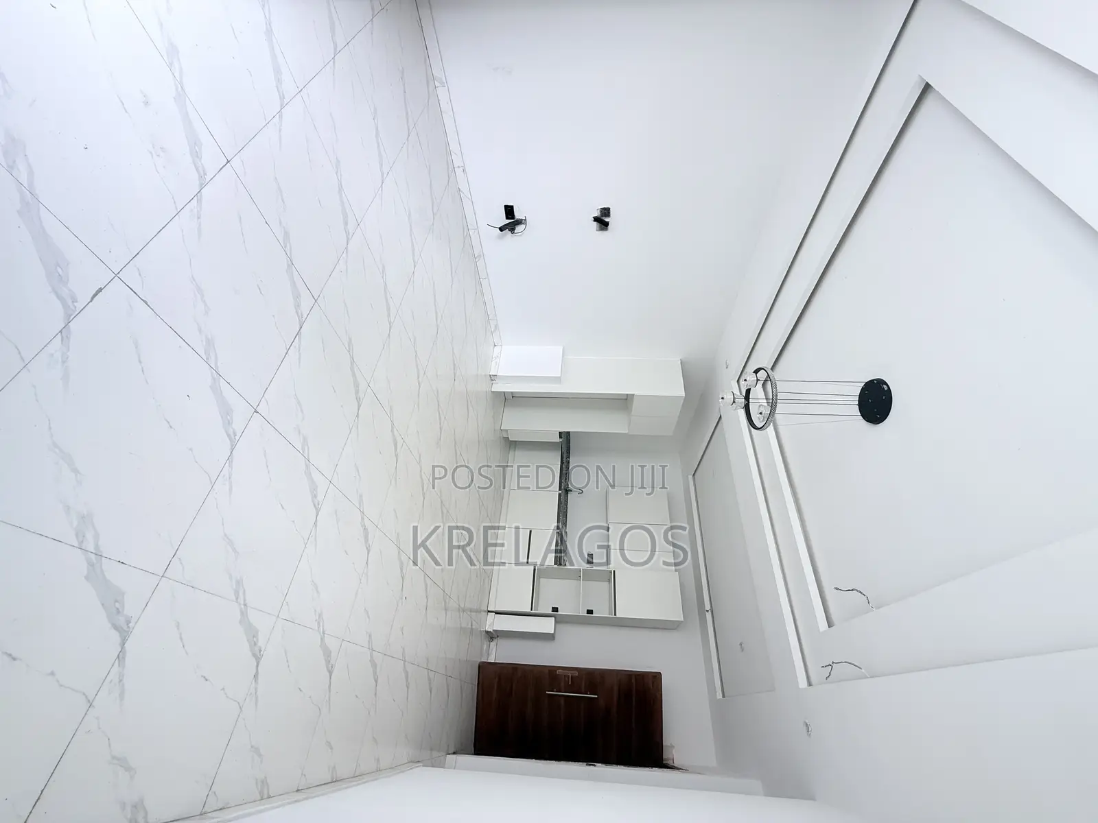 2bdrm Apartment in Ikate for sale in Ikate