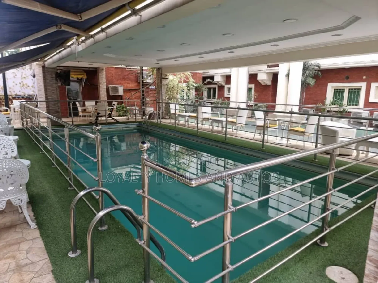 Hotel for Outright Sale in Ikeja Gra Lagos in Ikeja GRA