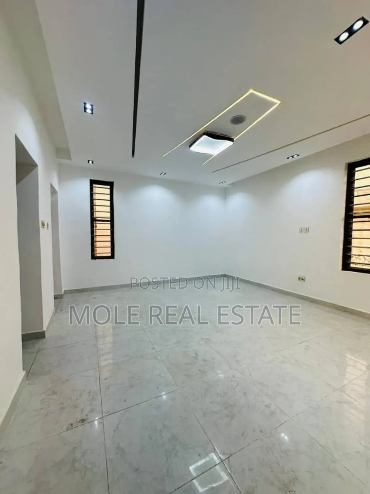 Furnished 4bdrm Duplex in Omole for sale in Omole Phase 1