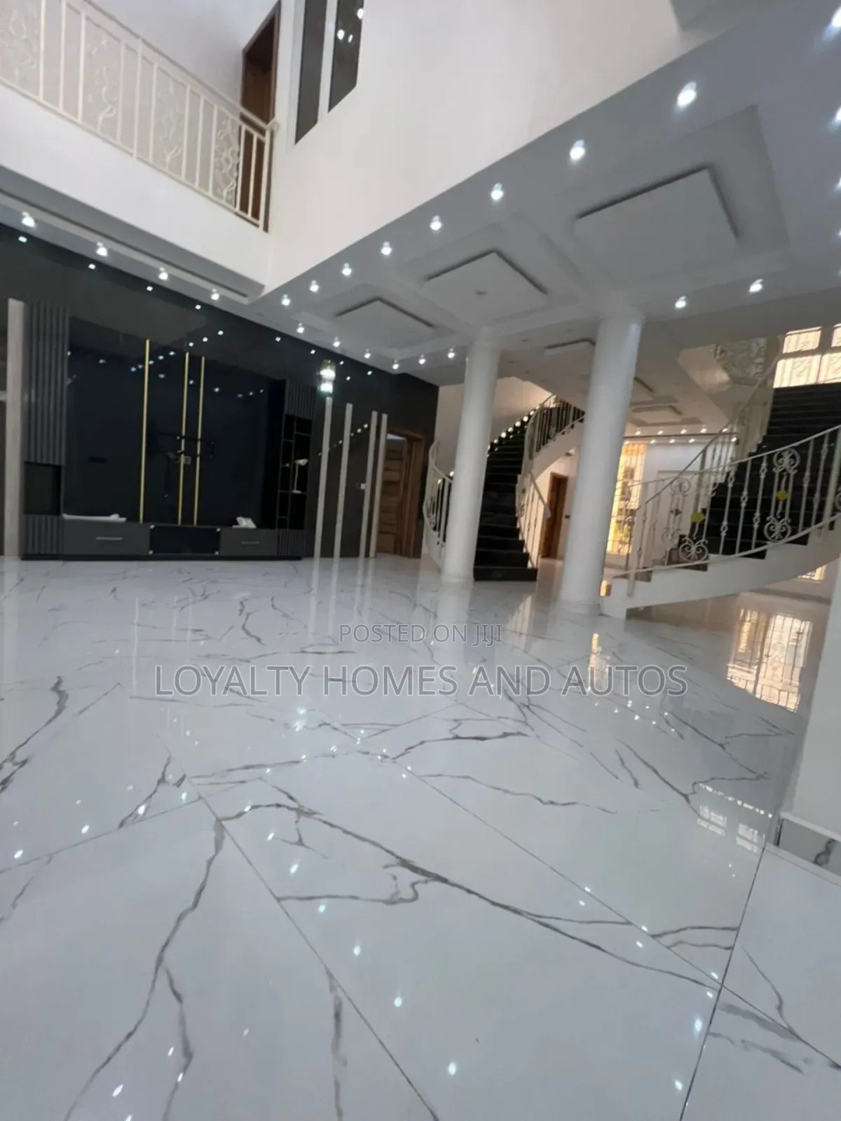 6bdrm Mansion in A Premium for sale in Lekki Phase 1