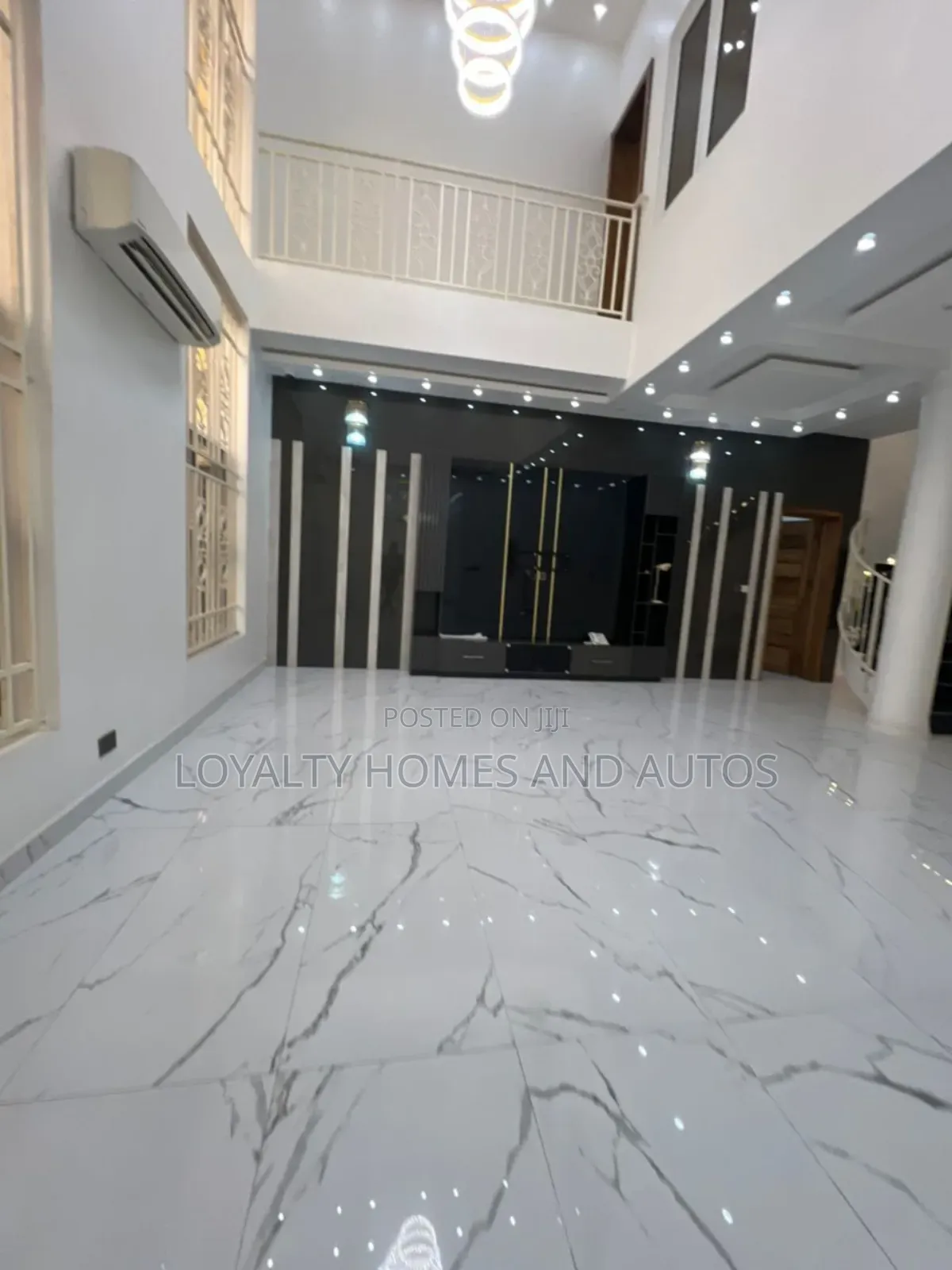 6bdrm Mansion in A Premium for sale in Lekki Phase 1