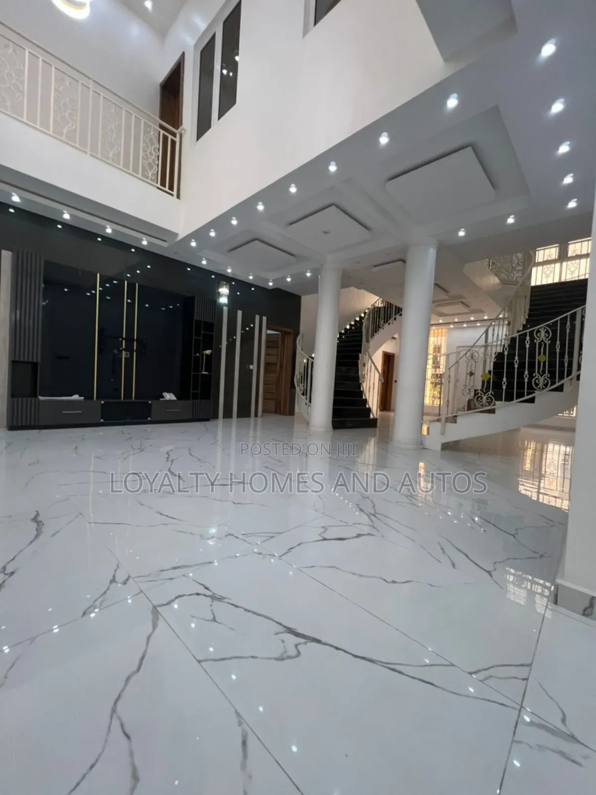 6bdrm Mansion in A Premium for sale in Lekki Phase 1