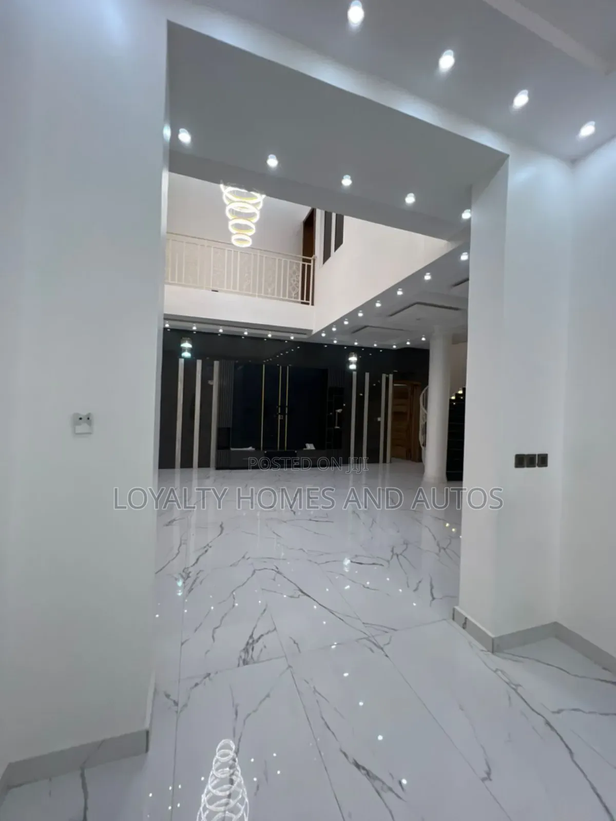 6bdrm Mansion in A Premium for sale in Lekki Phase 1