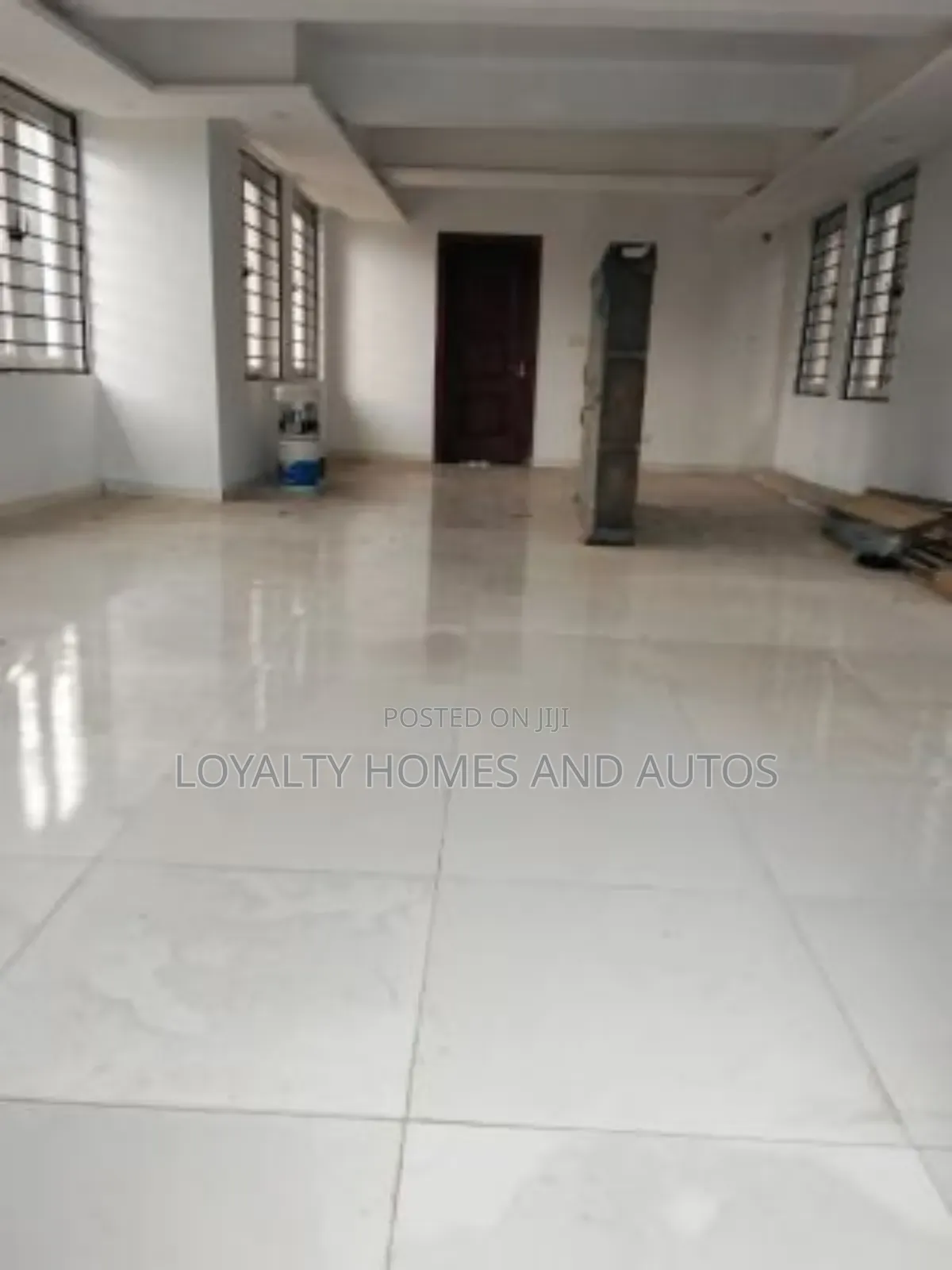 3bdrm Block of Flats in Isolo Lagos for sale in Isolo