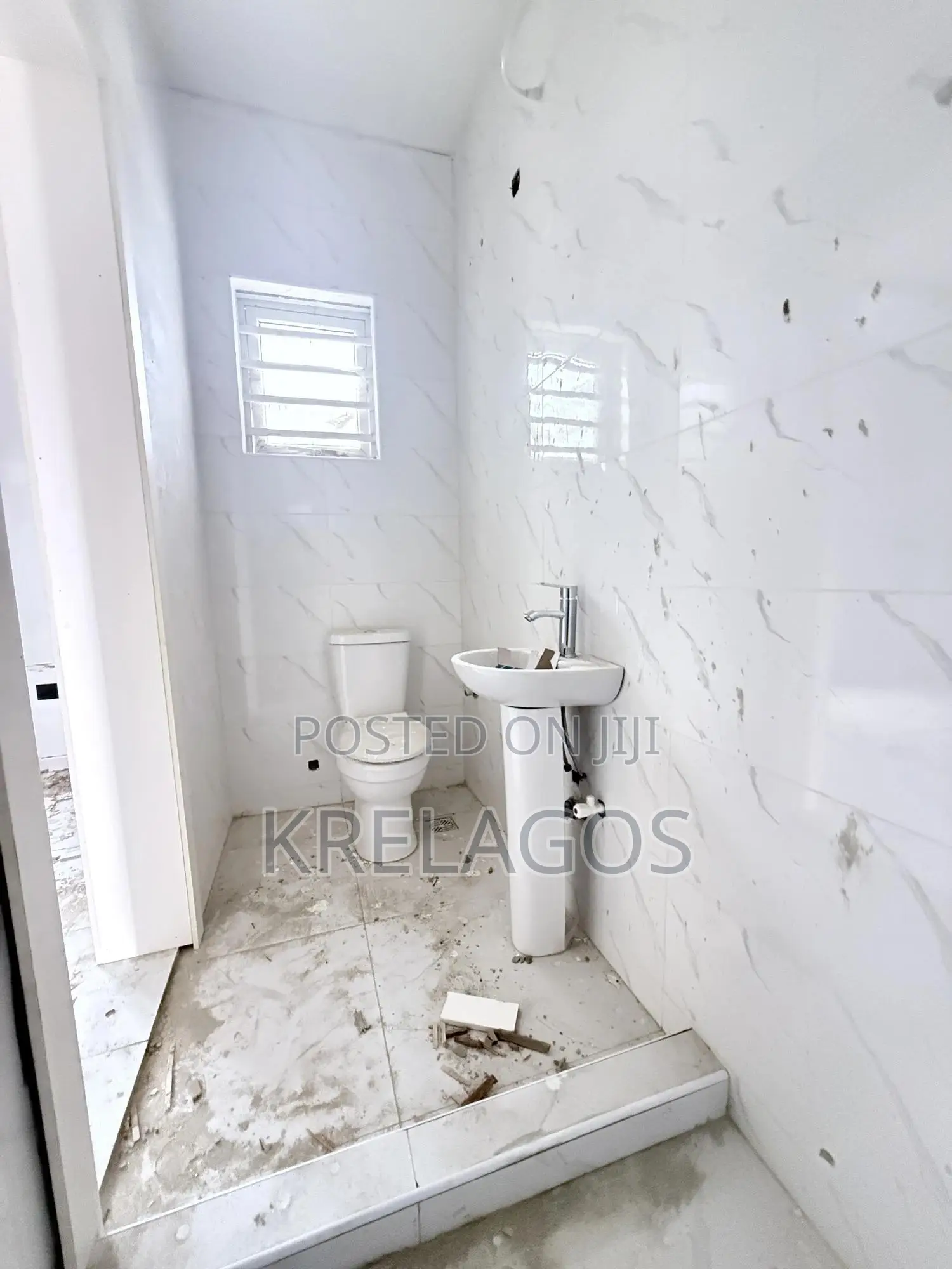 1bdrm Apartment in Ikate for sale in Ikate