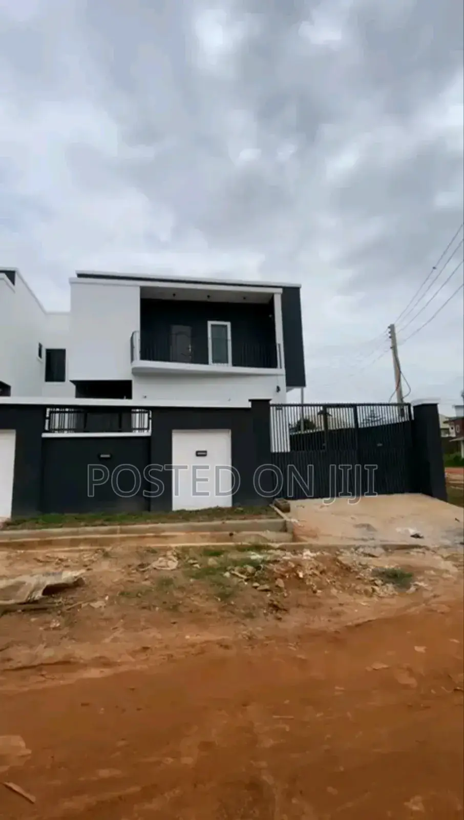 4bdrm Duplex in Godrey Okoye, Enugu for sale in Enugu