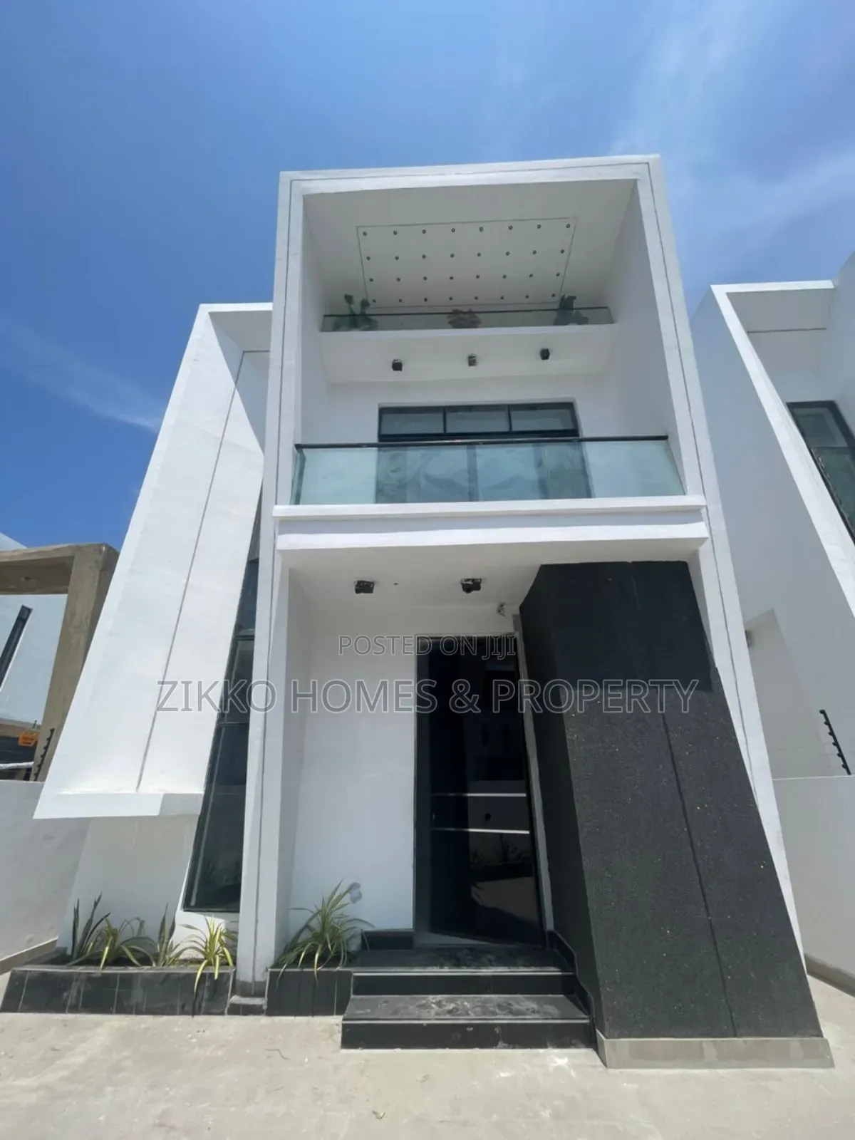 4bdrm Duplex in Orchid Road, Lekki for sale in Lekki