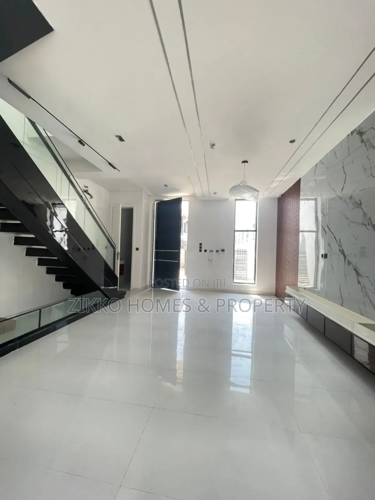 4bdrm Duplex in Orchid Road, Lekki for sale in Lekki