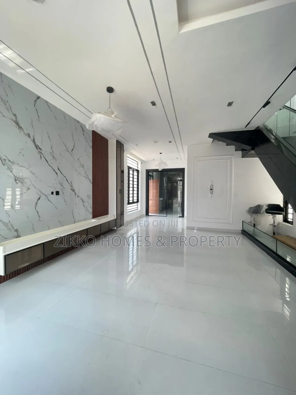4bdrm Duplex in Orchid Road, Lekki for sale in Lekki