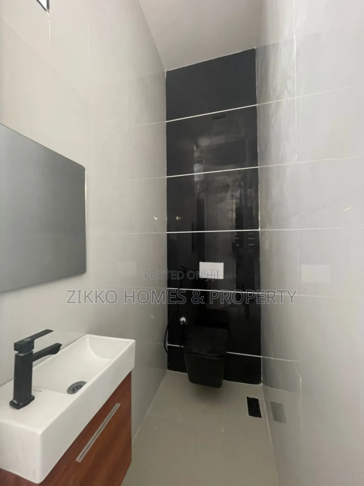 4bdrm Duplex in Orchid Road, Lekki for sale in Lekki