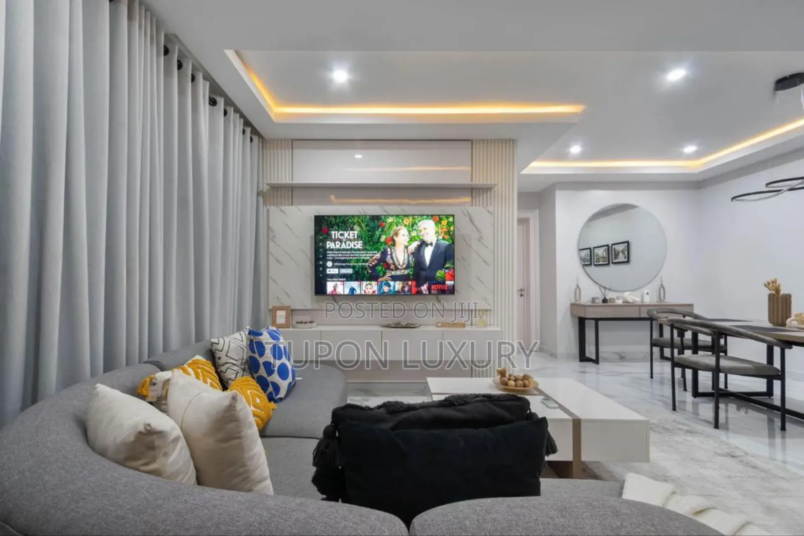 Luxury 2bedroom With Pool, Ps5 and Beautiful Balcony View in Lekki Phase 1
