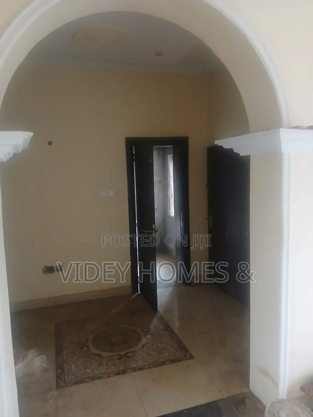 3bdrm Penthouse in Lavista Court, Galadimawa for sale in Galadimawa