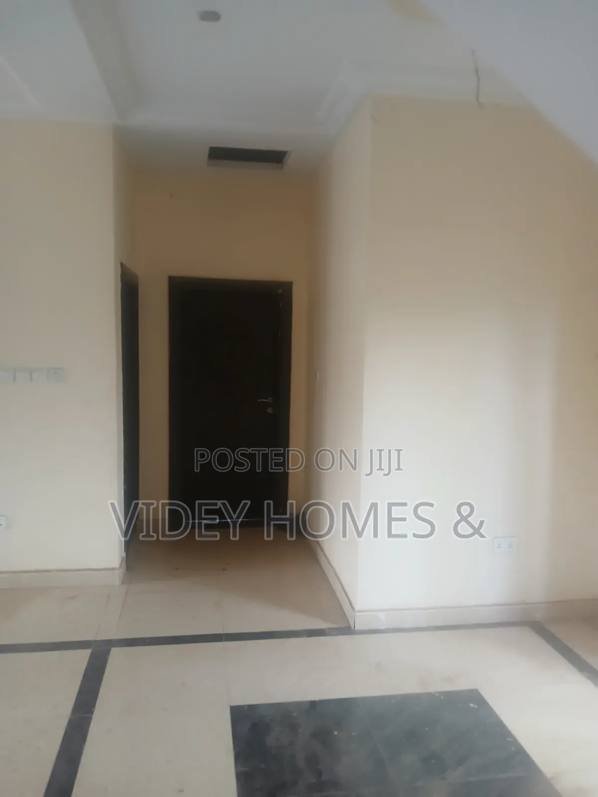 3bdrm Penthouse in Lavista Court, Galadimawa for sale in Galadimawa
