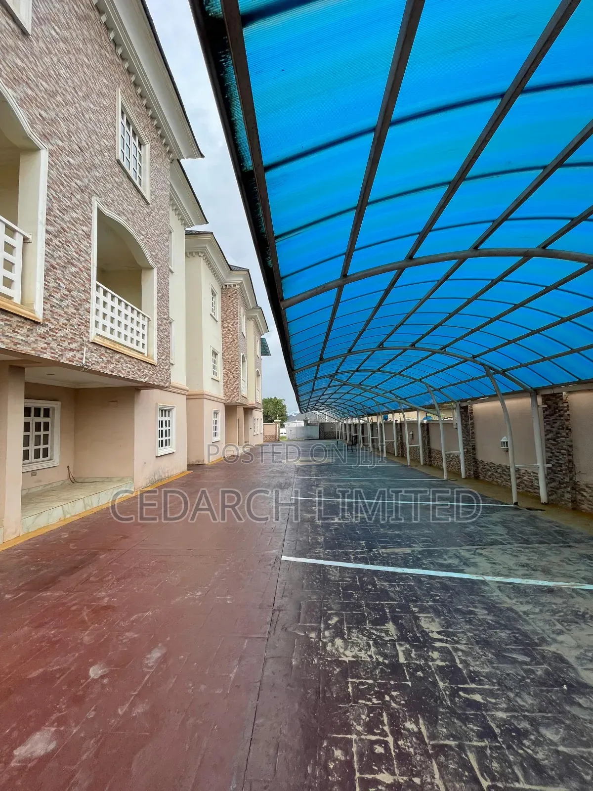 6bdrm Duplex in Kado for sale in Kado