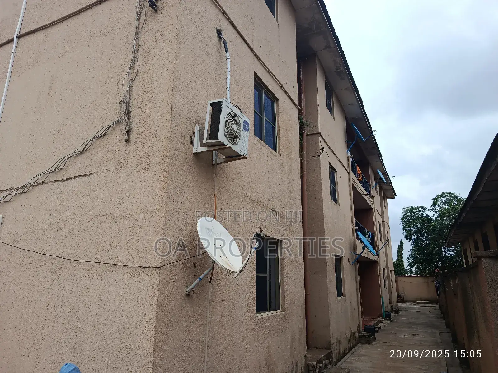 12bdrm Block of Flats in Behind Fidelity/Nasu for sale in Ibadan