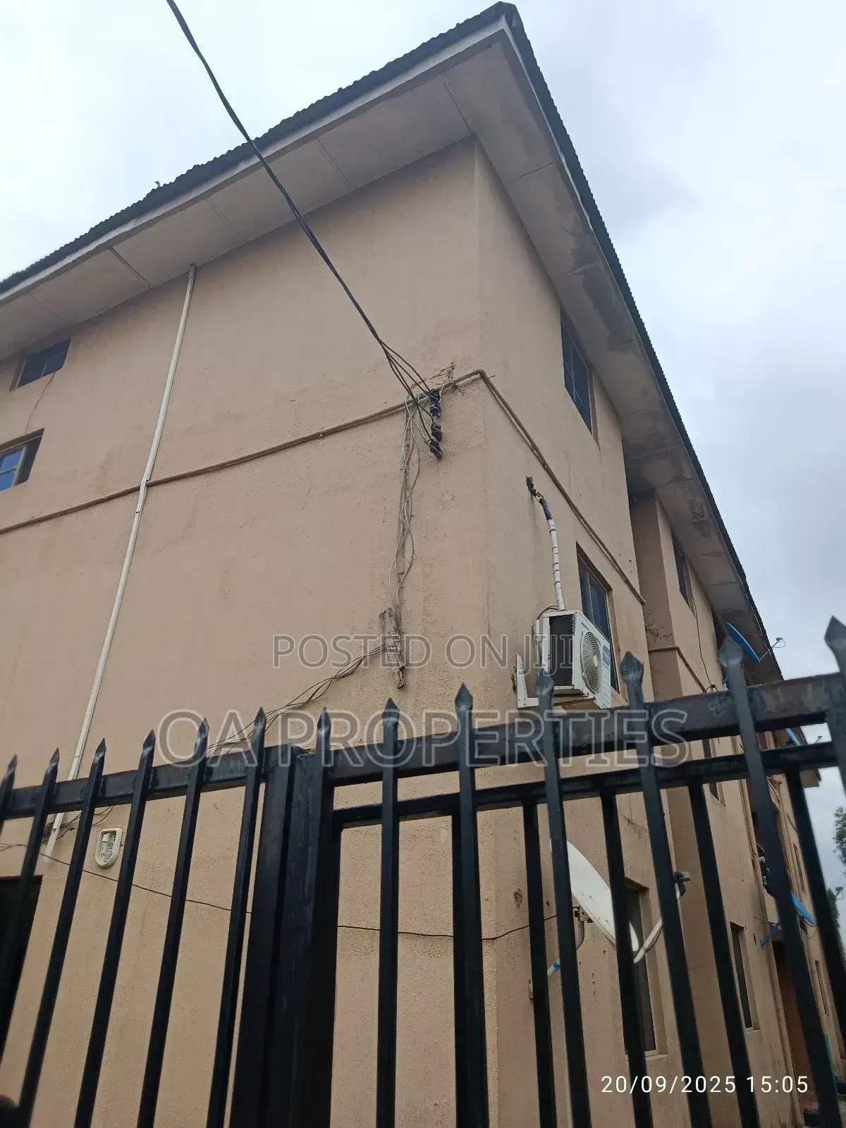12bdrm Block of Flats in Behind Fidelity/Nasu for sale in Ibadan