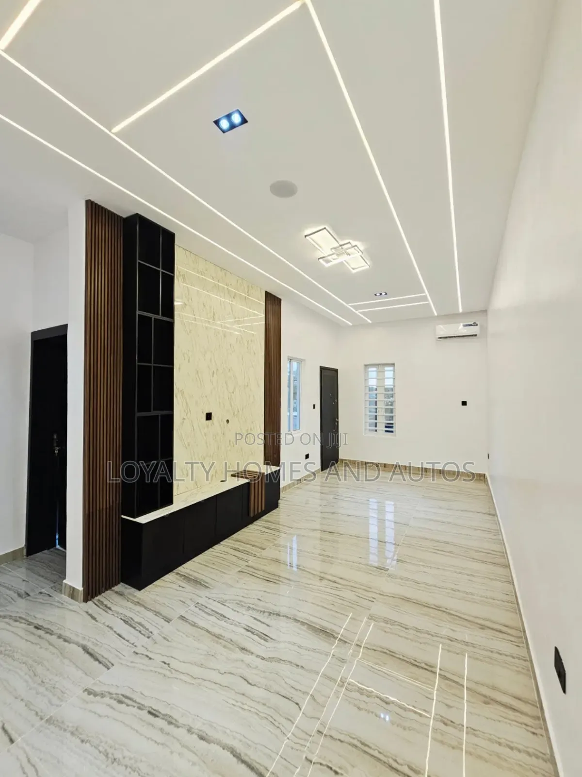 5bdrm Mansion in Lekki Lagos for sale in Lekki
